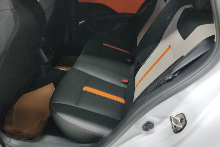 Used Dongfeng Aeolus Yixuan 2023 Mach Edition 1.5L Automatic Chasing Wind Version Left Rear Seat