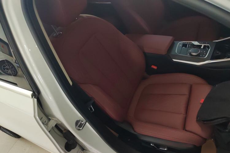 Used BMW 3 Series 2025 325Li M Sport Package Right Front Seat