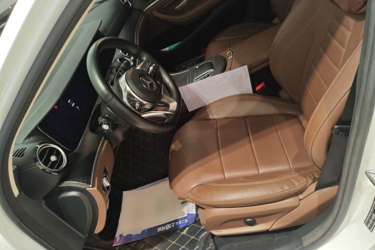 Used Mercedes-Benz E-Class 2019 Restyled E 300 L Sporty and Stylish Edition
