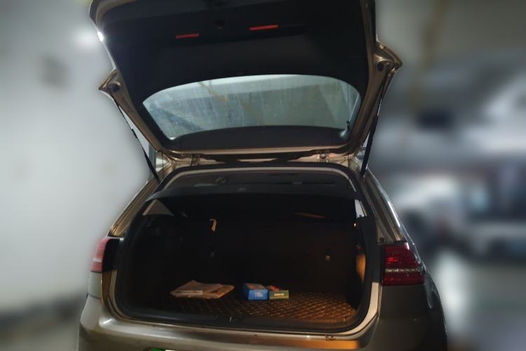 Used Volkswagen Golf 2014 1.4TSI Automatic Comfort Model Trunk