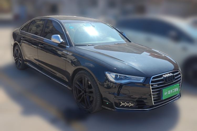 Used Audi A6L 2017 TFSI Technology Edition Front Right 45 Deg