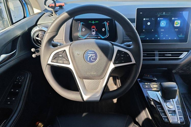 Used BYD Yuan New Energy 2019 EV535 Smart Connect Trendsetting Model
