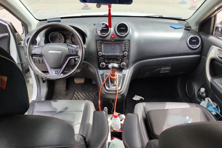 Used Haval H6 2016 Upgraded Model 1.5T Automatic Two-Wheel Drive Elite Version
