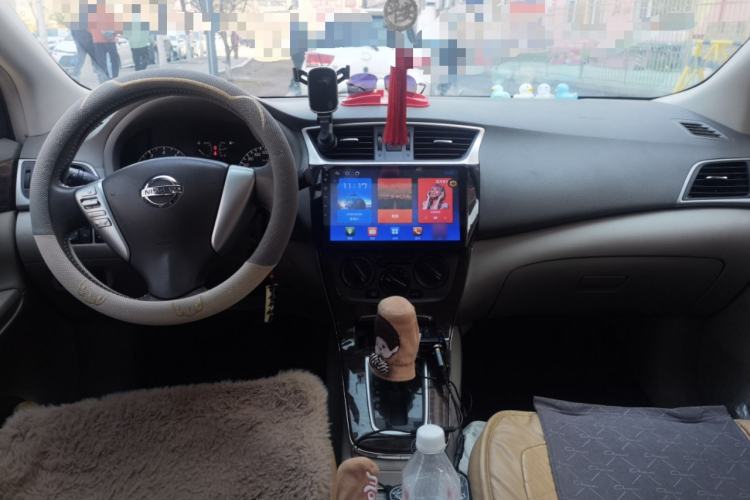 Used Nissan Sylphy 2012 1.6 XL CVT Luxury Edition Center Console