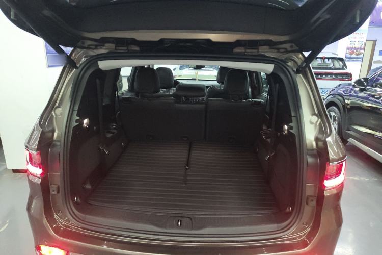 Used Jeep Grand Commander 2018 2.0T Four-Wheel Drive Smart Enjoyment Version China V Emission Standard Trunk