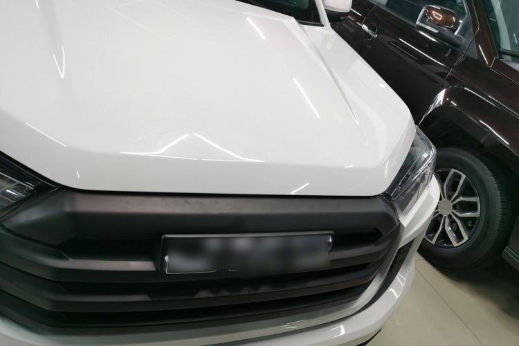 Used JMC Baodian 2023 2.5T Diesel Two-Wheel Drive Luxury Edition Standard Wheelbase JX4D25A6L