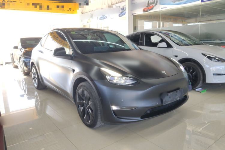 Used Tesla Model Y 2023 Long-Range All-Wheel-Drive Version