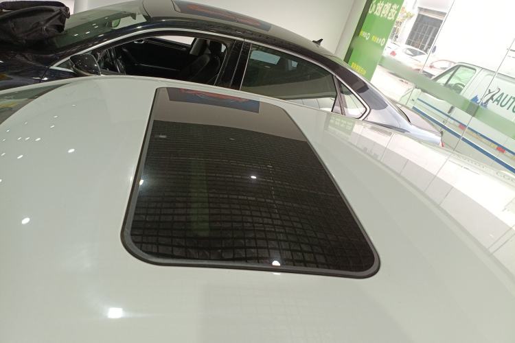 Used Volkswagen Polo 2016 1.6L Automatic Comfort Model