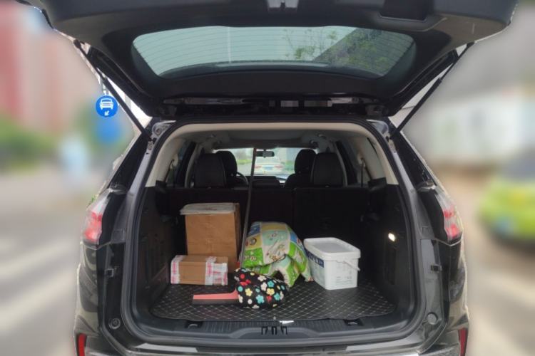 Used Ford Edge 2021 PLUS EcoBoost 245 Two-Wheel-Drive Platinum Edition 5 Seats Trunk