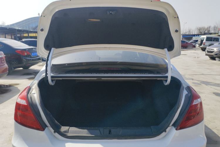 Used Geely Auto Emgrand 2017 Sedan Million Edition 1.5L CVT Upward Connectivity Version