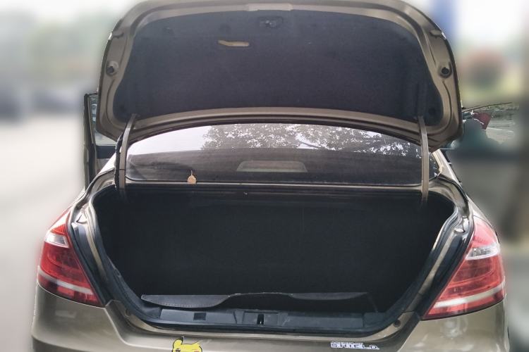 Used Geely Auto Emgrand 2014 Sedan 1.5L Manual Elite Model
