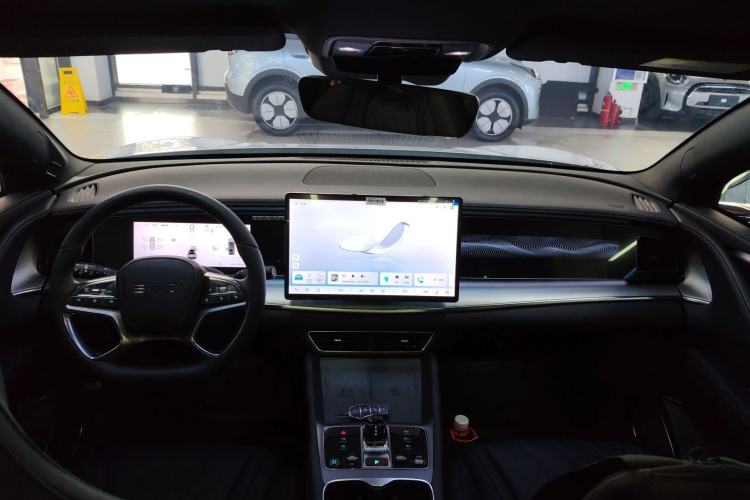 Used BYD Sealion 07 EV 2024 610 Long-Range Version Center Console