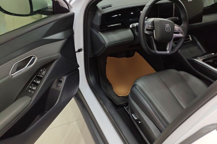 Used BYD Qin L 2025 EV 545KM Beyond Version
