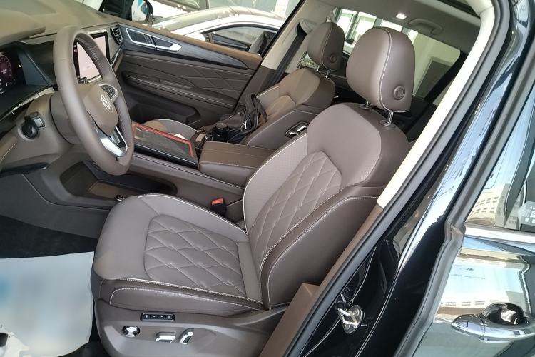 Used Volkswagen Viloran 2024 380TSI Premium Edition