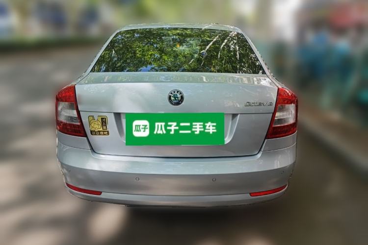 Used Skoda Octavia 2013 1.6L Manual Yijie Edition Rear