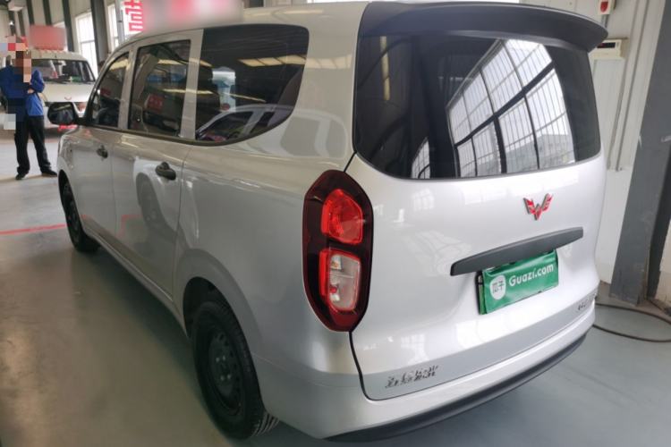 Used Wuling Hongguang New Energy 2024 All-Electric Model 300KM Standard Version Exterior 2