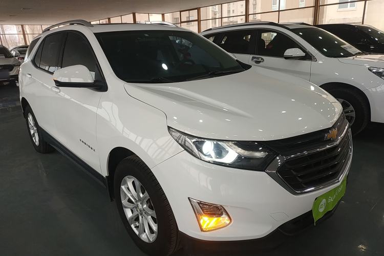 Used Chevrolet Equinox 2017 535T Automatic Lingjie Edition Front Right 45 Deg