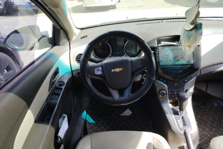 Used Chevrolet Cruze 2015 1.5L Classic SE AT Steering Wheel