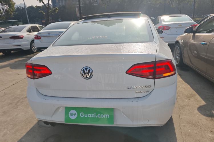 Used Volkswagen Lamando 2017 230TSI DSG Fashion Edition