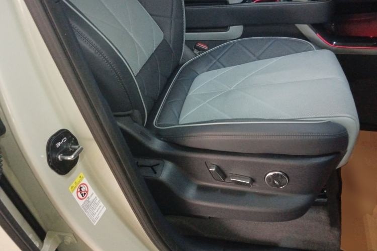 Used Formula Leopard 5 2025 TianShen Intelligent Driving Ultra Edition Right Front Seat