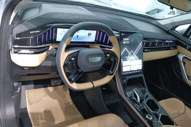 Used Geely Auto FX11 2023 1.5TD DCT Prestige Edition Center Console