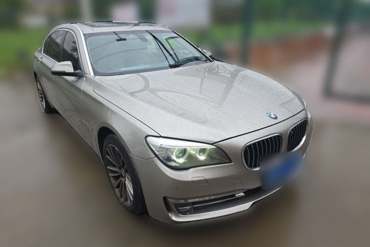 Used BMW 7 Series 2014 730Li Premium Edition Front Right 45 Deg