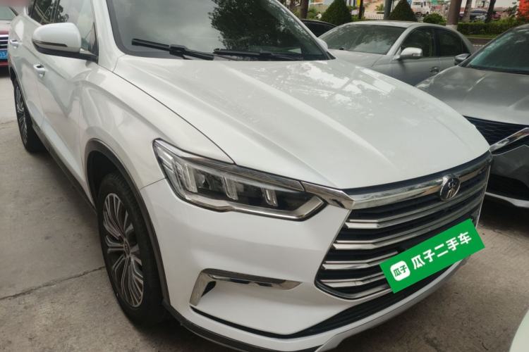 Used BYD Song Pro New Energy 2019 DM 1.5T Four-Wheel Drive Performance Edition Deluxe Model Front Right 45 Deg