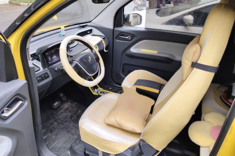 Used Wuling Hongguang MINIEV 2022 Macaron Premium Model – Lithium Ternary Battery