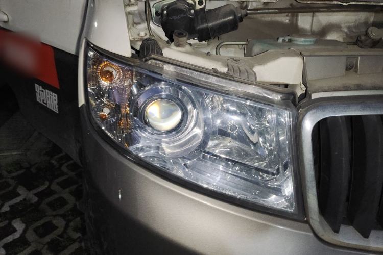 Used Jinbei Hiace X30 2021 1.5L Wealthy Single-Steaming Air-Conditioned Van China VI Standard SWC15M Right Front Headlight