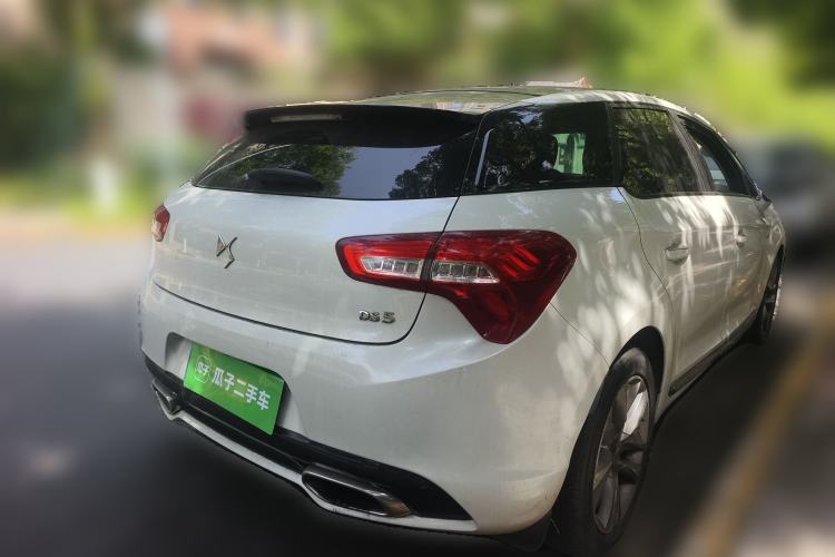 Used DS 5 2013 1.6T Luxury Edition THP200