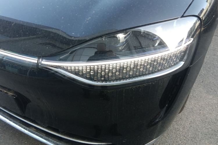 Used Hima AITO M9 2025 Extended-Range Ultra Version 52 kWh 6-Seater Left Front Headlight