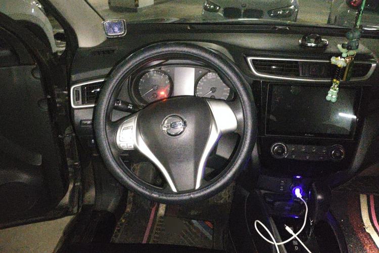 Used Nissan Qashqai 2016 2.0L CVT Elite Edition Steering Wheel