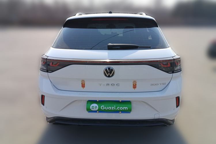 Used Volkswagen T-ROC 2025 Facelift Model 2 300TSI DSG Two-Wheel Drive Chenguang Edition Rear