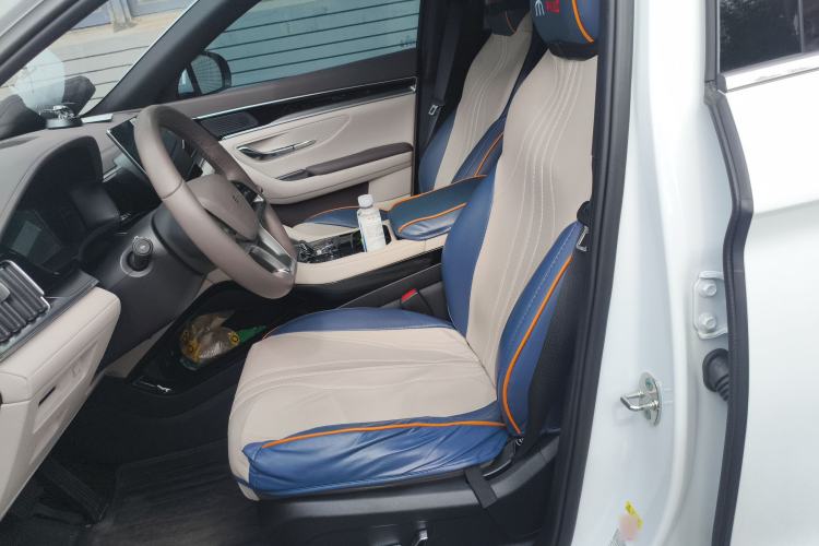 Used BYD Song PLUS New Energy 2025 EV 520km Premium Version Left Front Seat