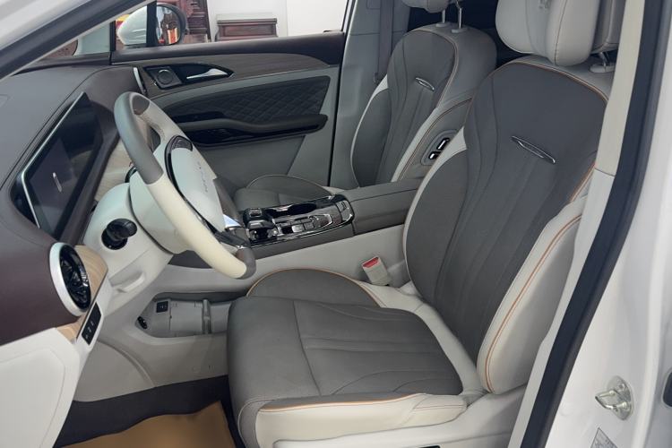 Used FORTHING Yacht 2022 1.5T DCT Chasing-the-Waves Edition