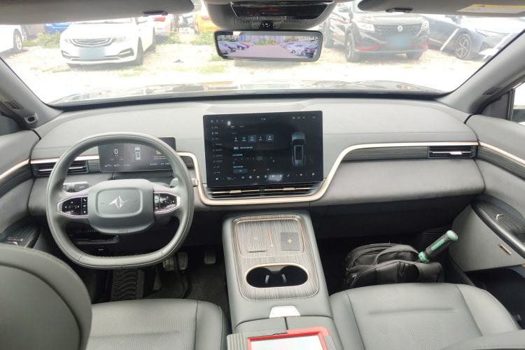 Used Dongfeng eπ eπ008 2024 210Max Range-Extended Version 6 Seats
