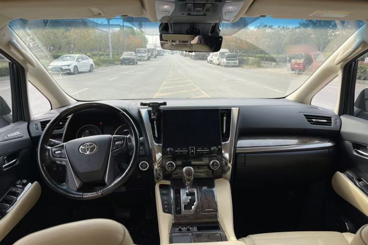 Used Toyota Vellfire 2021 Crown Dual-Engine 2.5L HV Supreme Edition
