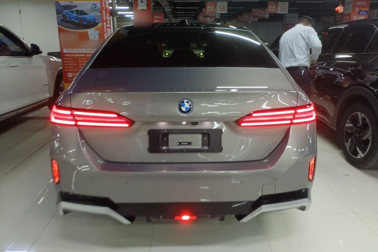 Used BMW i5 2024 eDrive 35L M Sport Package