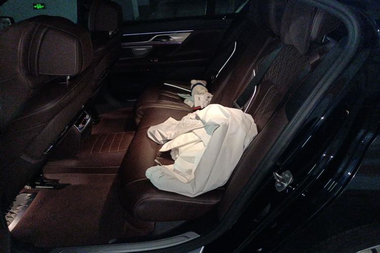 Used BMW 7 Series 2021 730Li M Sport Package Left Rear Seat