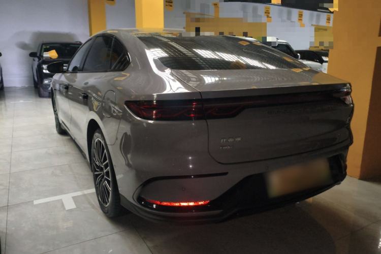 Used BYD Han 2025 DM-i Intelligent Driving Edition 125KM LiDAR Flagship Model