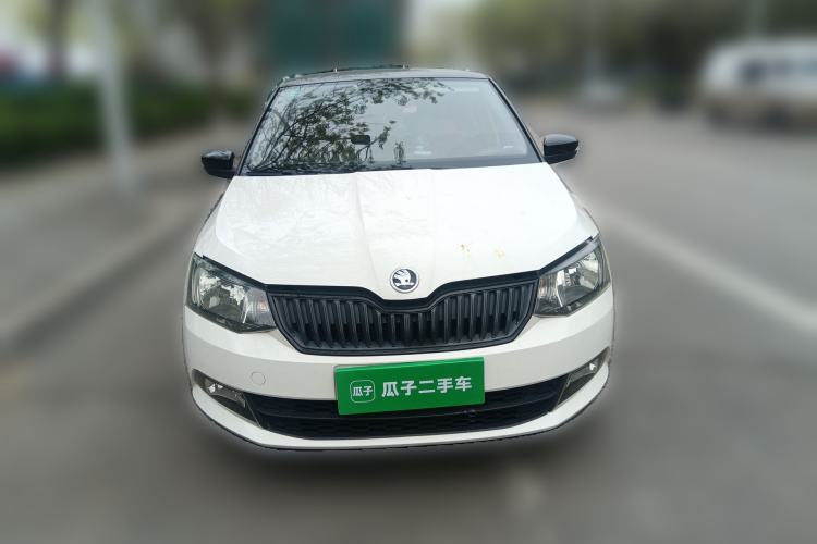 Used Skoda Fabia 2015 1.6L Automatic Sport Edition Front