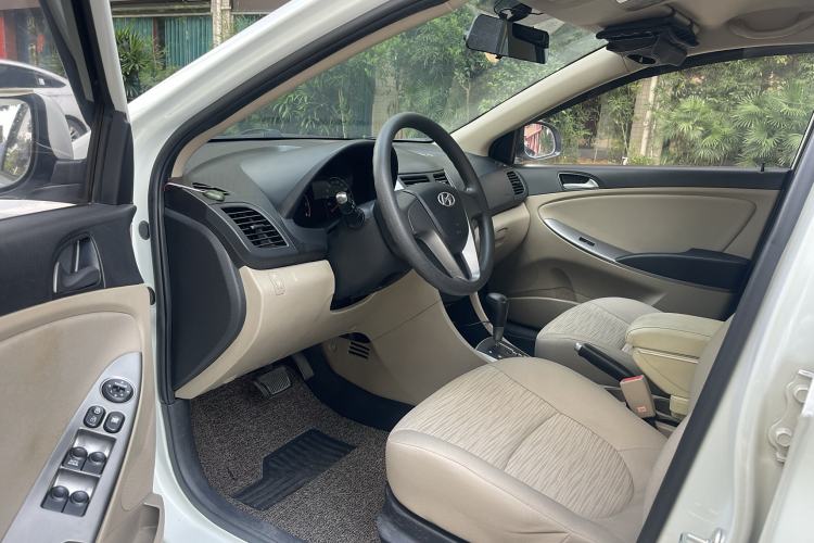 Used Hyundai Verna (older generation) 2014 1.4L Automatic Smart GLS