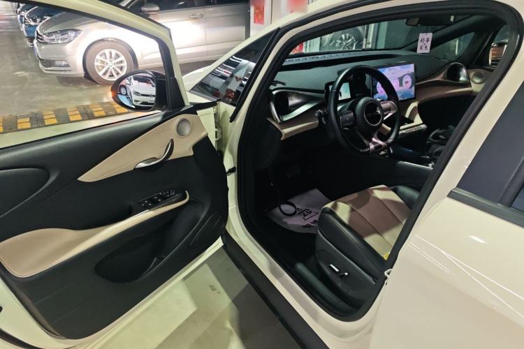 Used BYD Dolphin 2023 420 km Free Version
