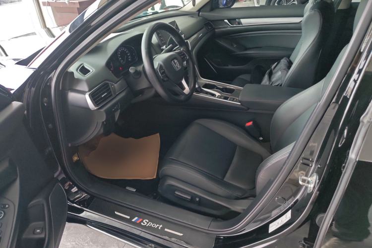 Used Honda Accord 2018 260TURBO Elite Edition China VI Left Front Seat