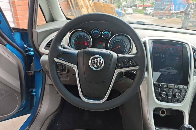 Used Buick GT 2013 XT 1.6L Manual Entry-Level Model