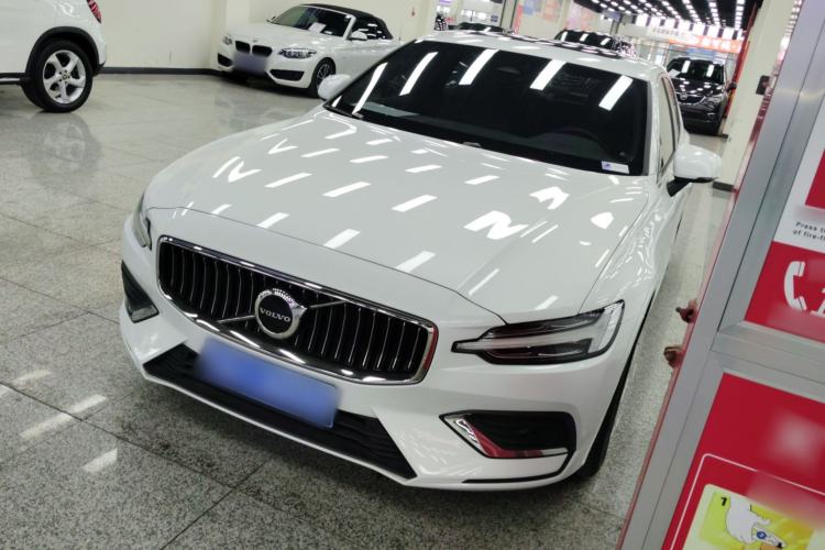 Used Volvo S60 2024 B4 Zhiyi Luxury Edition