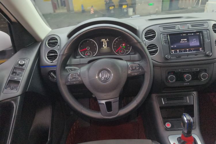 Used Volkswagen Tiguan L 2016 300TSI Automatic Two-Wheel Drive Trend Edition