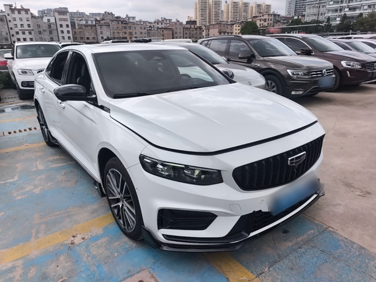 Geely Auto Preface 2024 2.0TD Xiaohan Edition — снимка 3