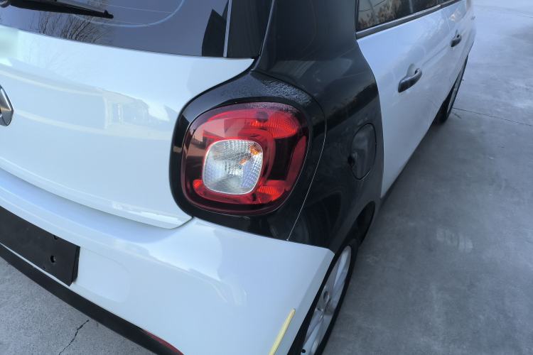 Used smart forfour 2018 1.0L 52 kW Dynamic Edition