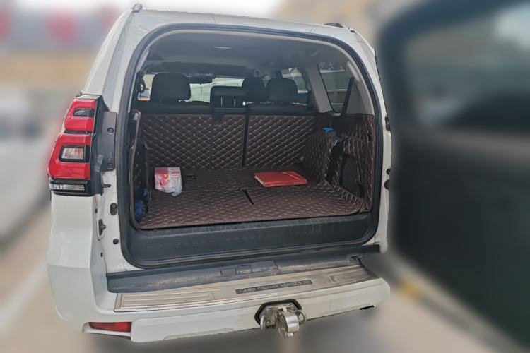 Used Toyota Prado 2018 3.5L Automatic TX Trunk